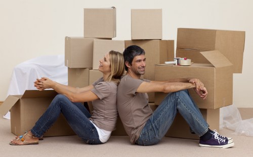 Packing boxes and moving supplies in Brompton