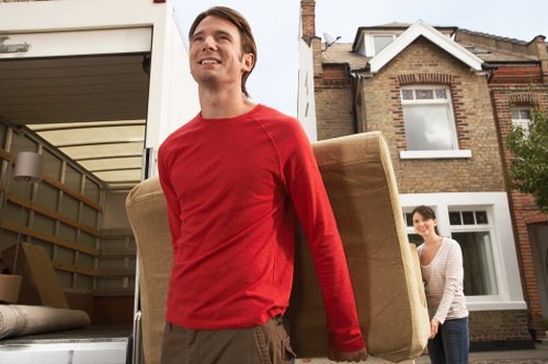Affordable man with van in Brompton for single-item collection
