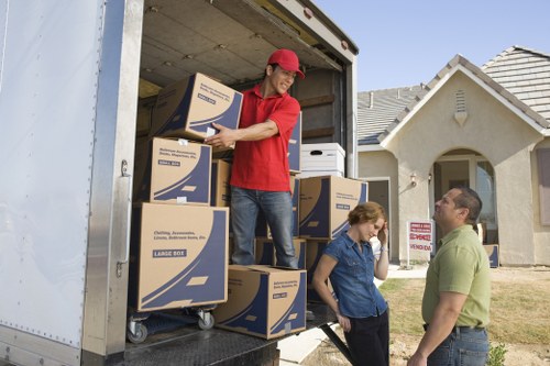 Risk assessment and careful handling of items during a move